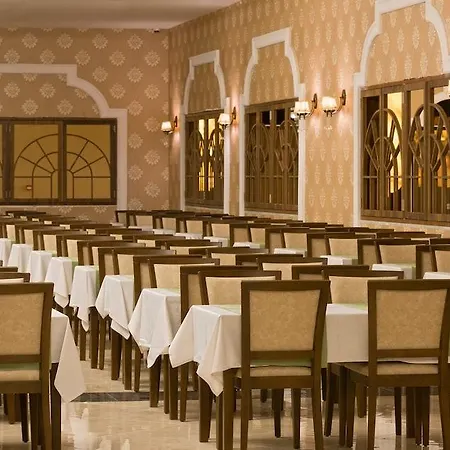 Albahir Deluxe Hotel Turkler